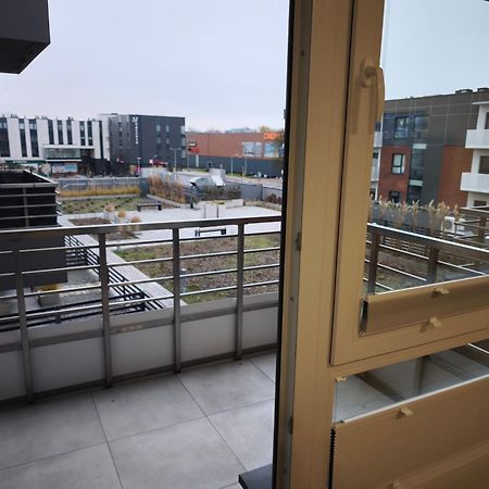 Kameralny Nowy Apartament W Centrum Miasta, Duzy Parking, Fv, Luksusowo Wyposazony, Ps5, Balkon, Klimatyzacja, Taras, Winda, Wyposazona Kuchnia Starogard Gdanski Exterior photo